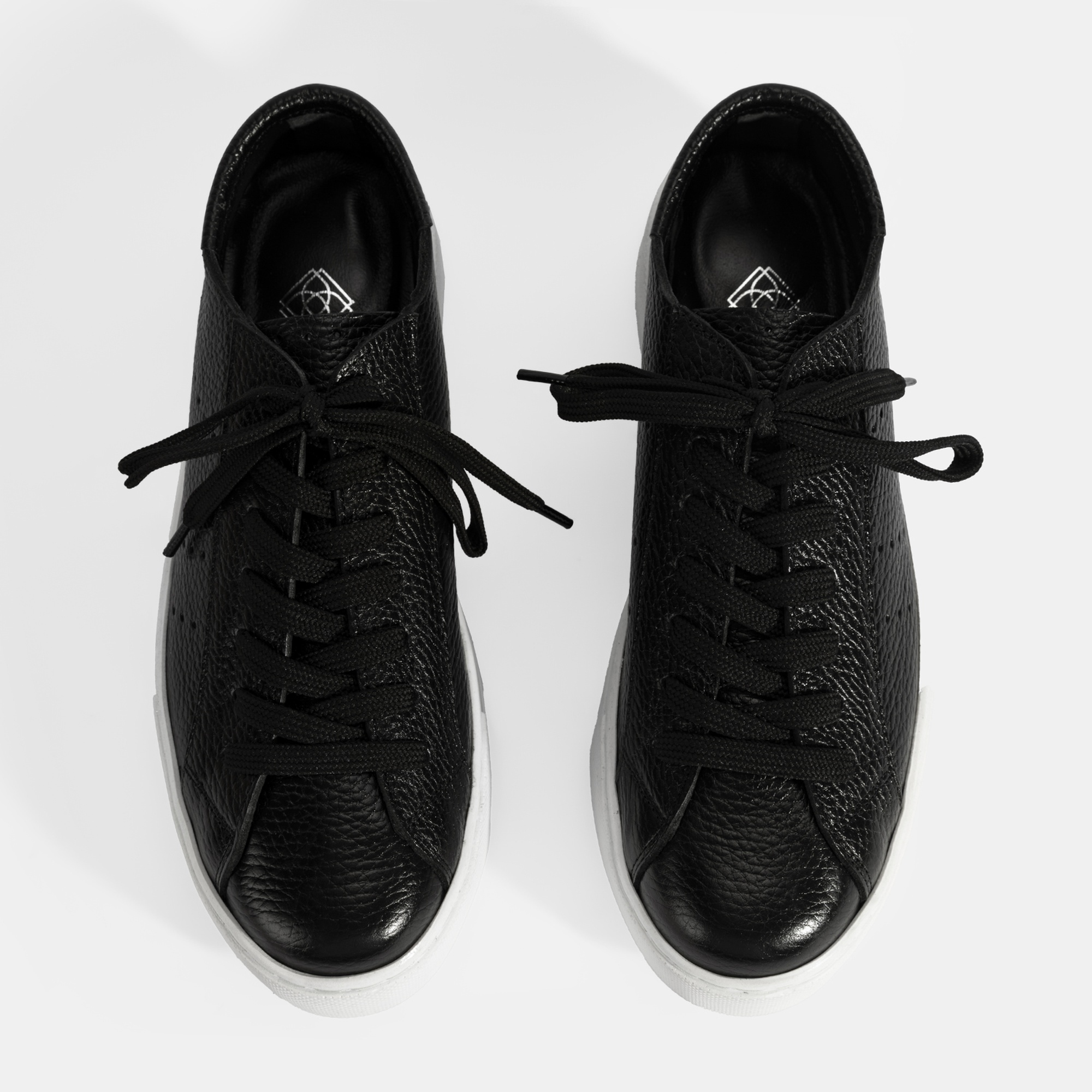 Kadın Siyah Bağcıklı Deri Günlük Ayakkabı