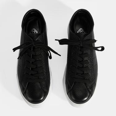  Kadın Siyah Bağcıklı Deri Günlük Ayakkabı