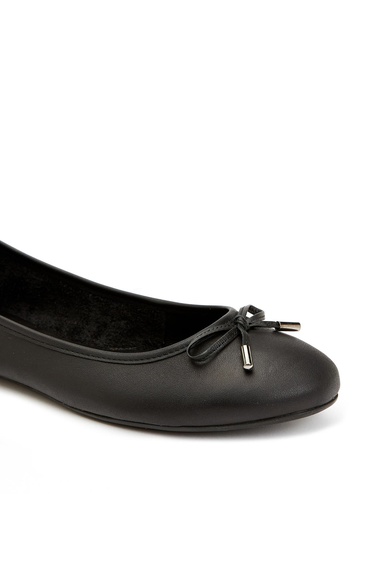  Divarese Kadın Siyah Yumuşak Deri Babet