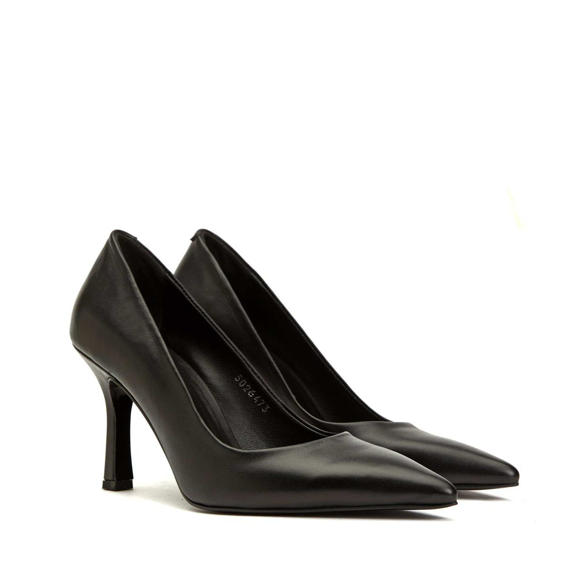 Divarese Kadın Siyah Sivri Burun Deri Topuklu Ayakkabı