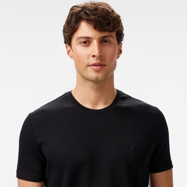  Nautica Erkek Siyah Classic Fit T-Shirt
