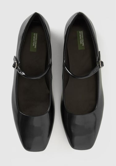  Kadın Siyah Küt Burun Tek Bantlı Düz Babet