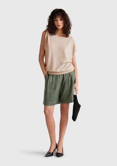  Kadın Taş Rengi Keten Karışımlı Asimetrik Kolsuz Kazak