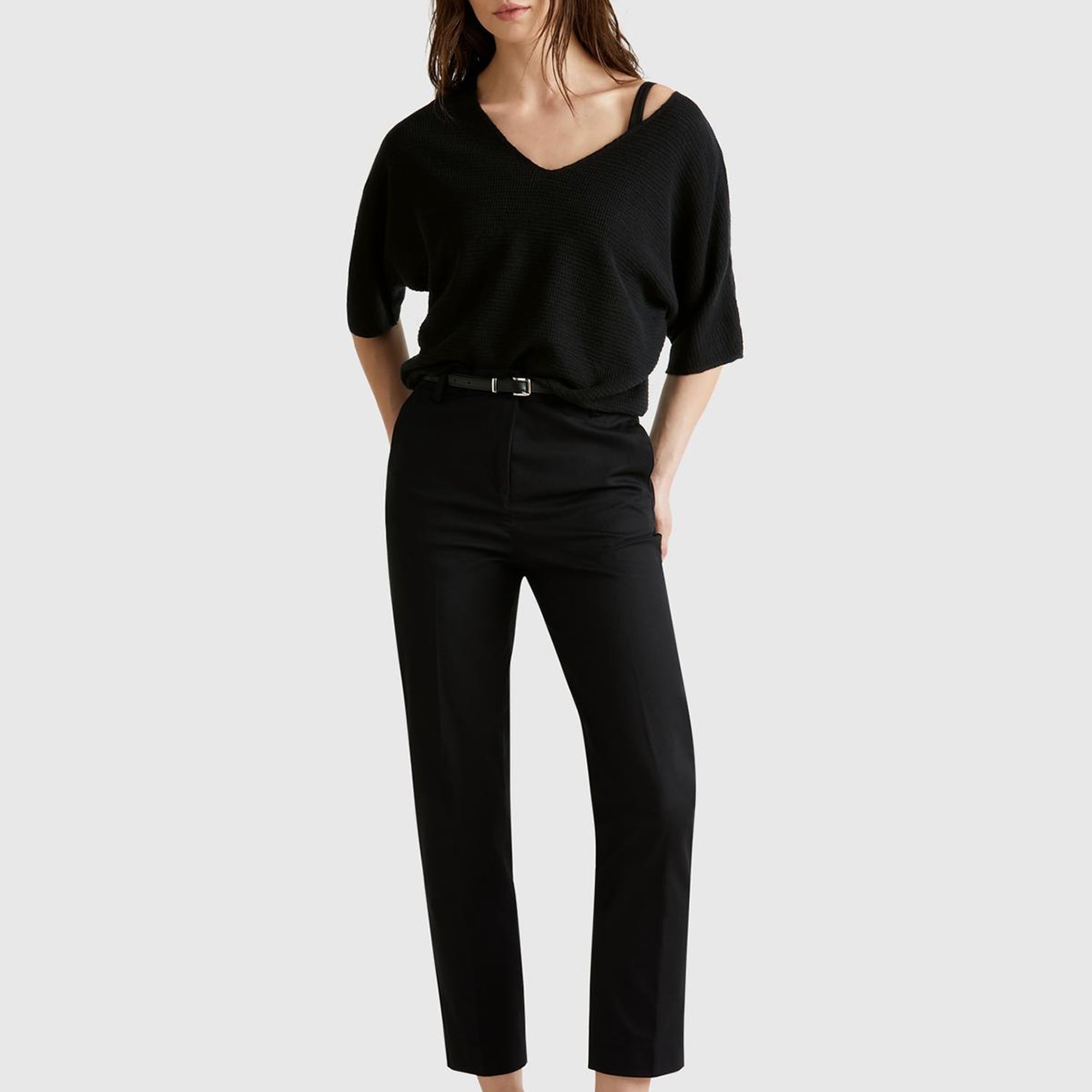 Kadın Siyah Pamuk ve Keten Karışımlı Çizgili Dikişsiz V Yaka Kısa Kollu Üst