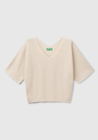  Kadın Taş Rengi Pamuk ve Keten Karışımlı Çizgili Dikişsiz V Yaka Kısa Kollu Üst