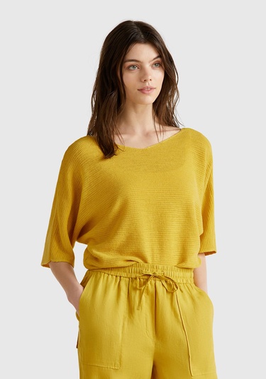  Kadın Sarı Pamuk ve Keten Karışımlı Çizgili Dikişsiz V Yaka Kısa Kollu Üst