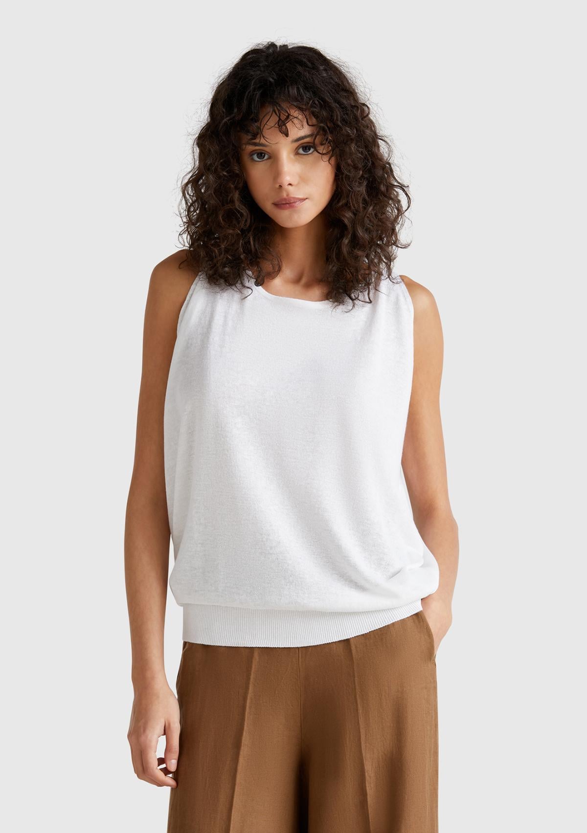  Kadın Beyaz Keten Karışımlı Omzu Açık Triko Kazak