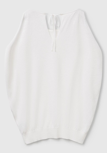  Kadın Beyaz Keten Karışımlı Omzu Açık Triko Kazak