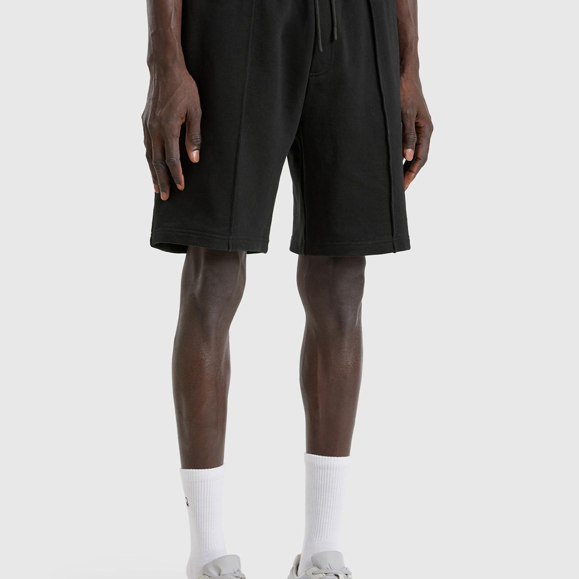 Erkek Siyah %100 Pamuk Logo Detaylı Beli Büzgü İpli Bermuda Şort