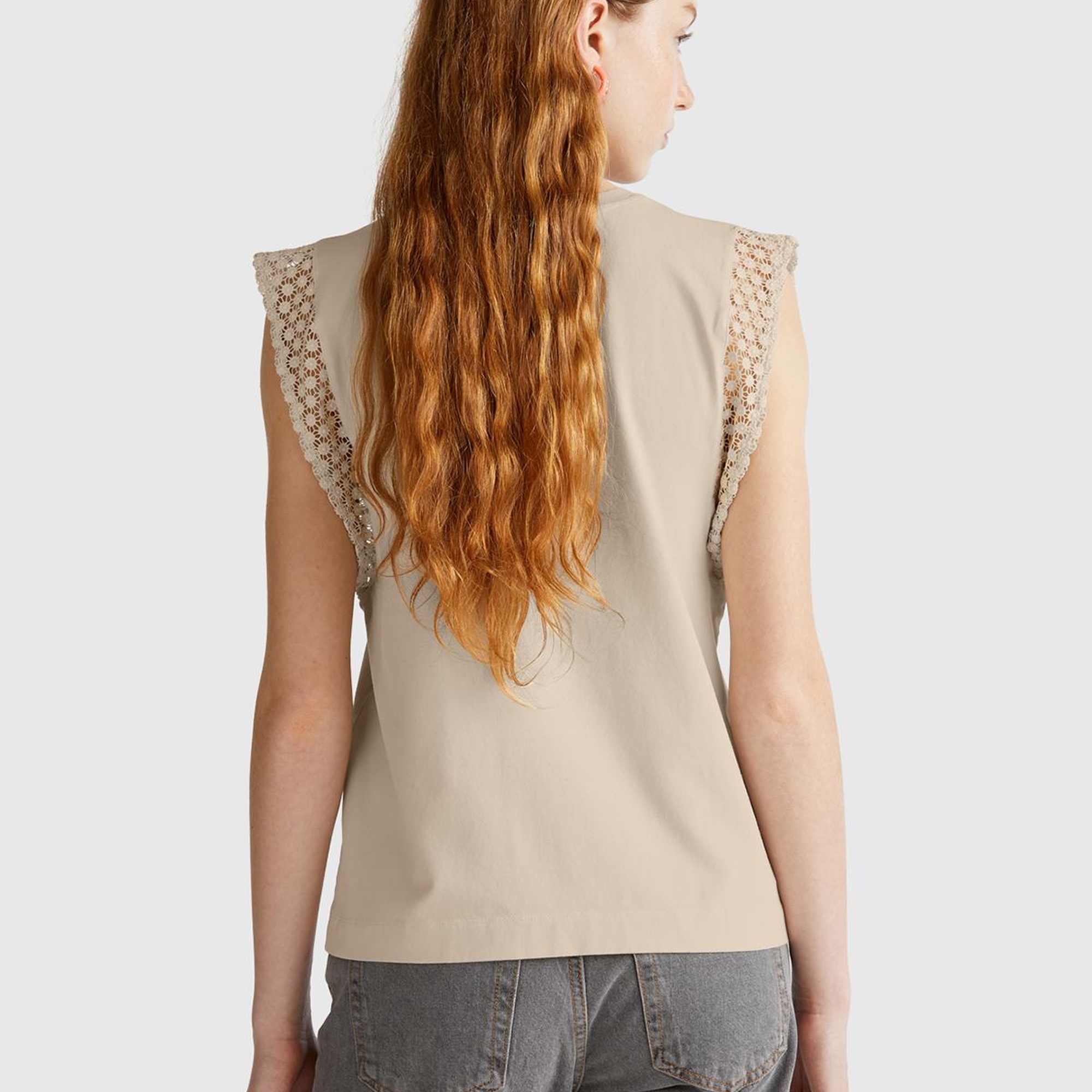 Kadın Taş Rengi Dantel Detaylı Kolsuz Esnek T-Shirt