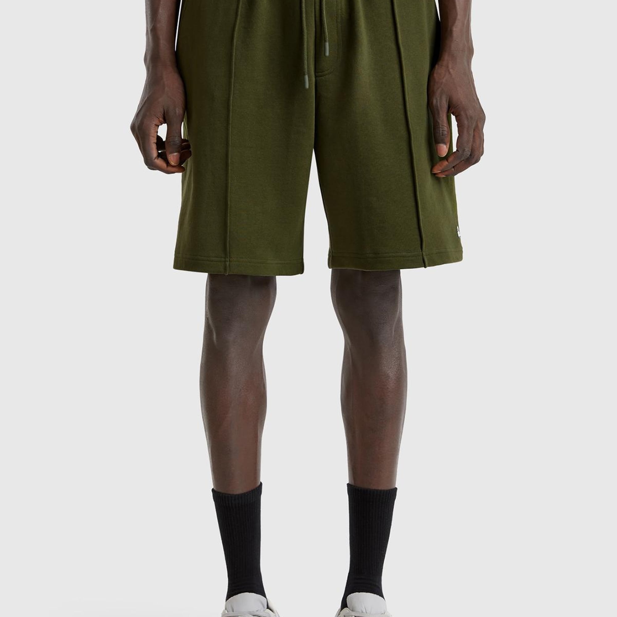 Erkek Haki %100 Pamuk Logo Detaylı Beli Büzgü İpli Bermuda Şort