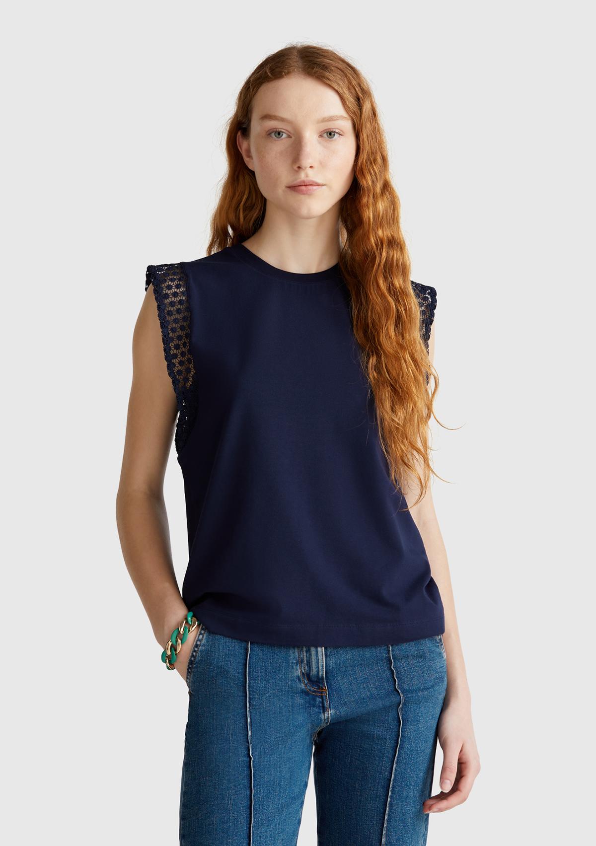  Kadın Lacivert Dantel Detaylı Kolsuz Esnek T-Shirt