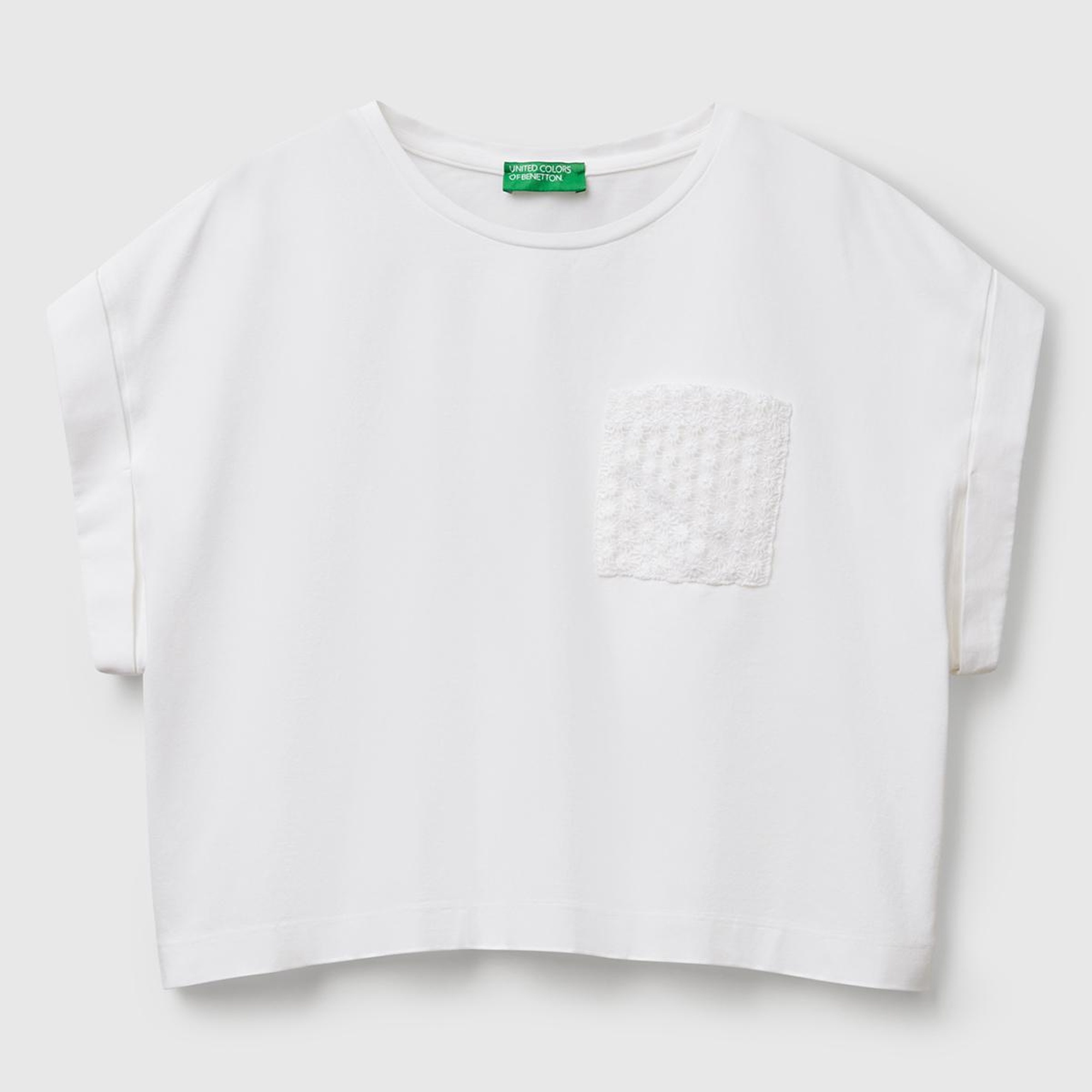 Kadın Beyaz Dantel Detaylı Kısa Kol Esnek T-Shirt