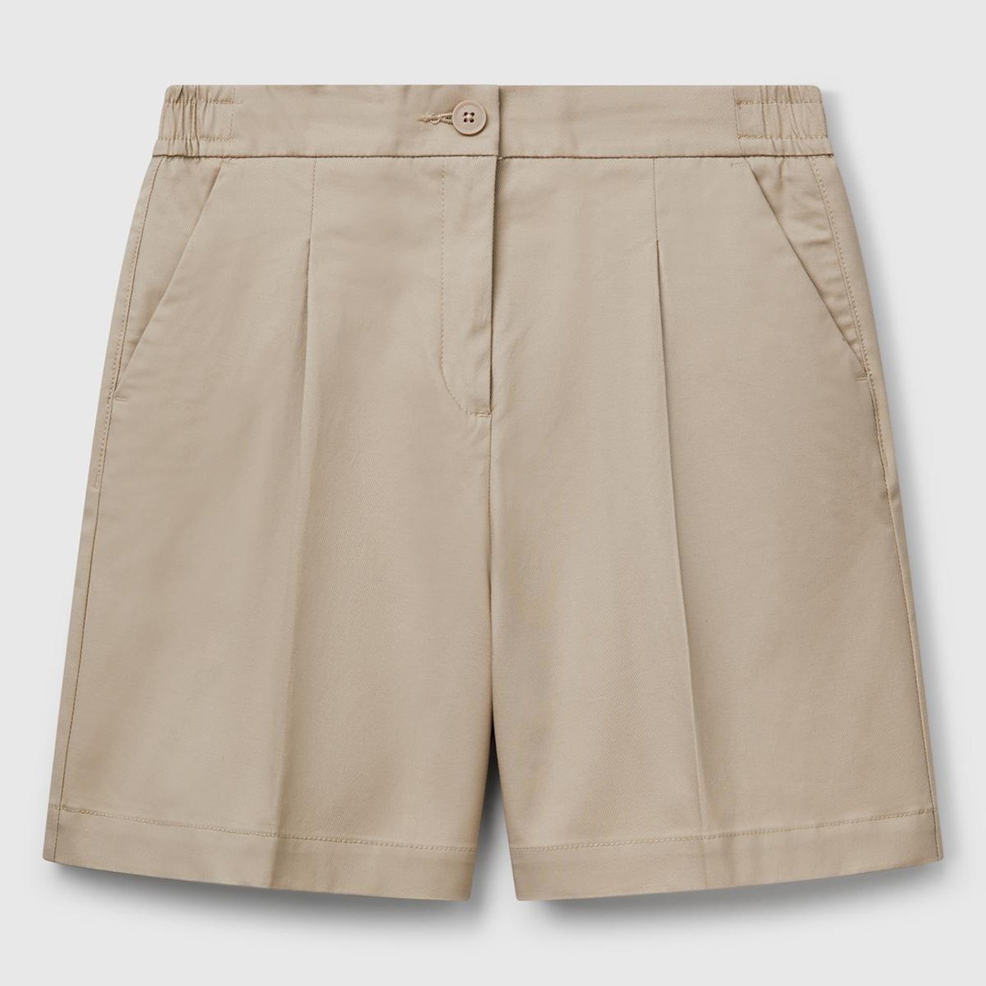 Kadın Bej Streç Pamuklu Arka Beli Lastikli Straight Fit Bermuda Şort