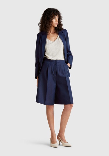  Kadın Lacivert Keten Karışımlı Diz Üstü Bermuda Şort