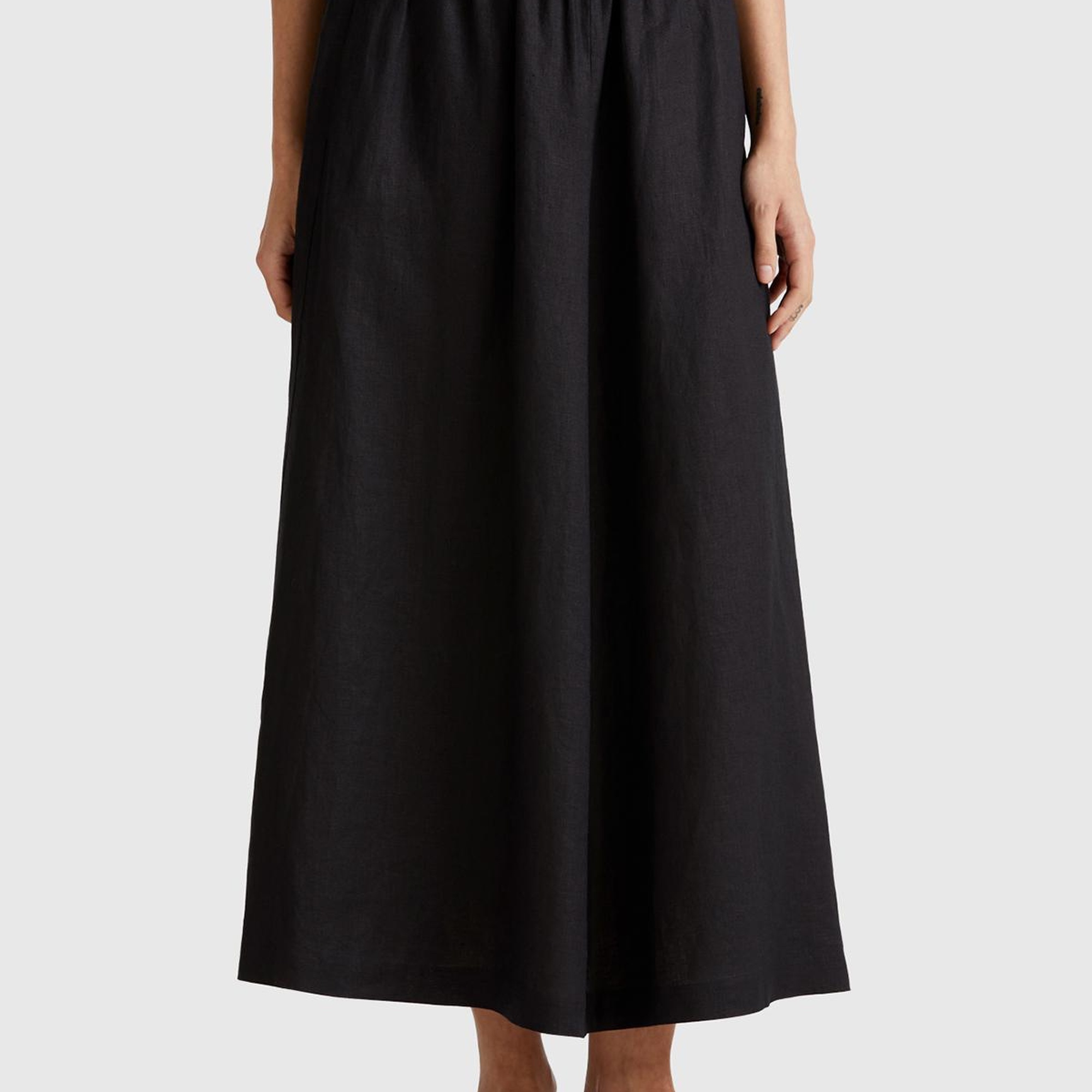 Kadın Siyah %100 Keten Arka Beli Lastikli Pileli Uzun Etek