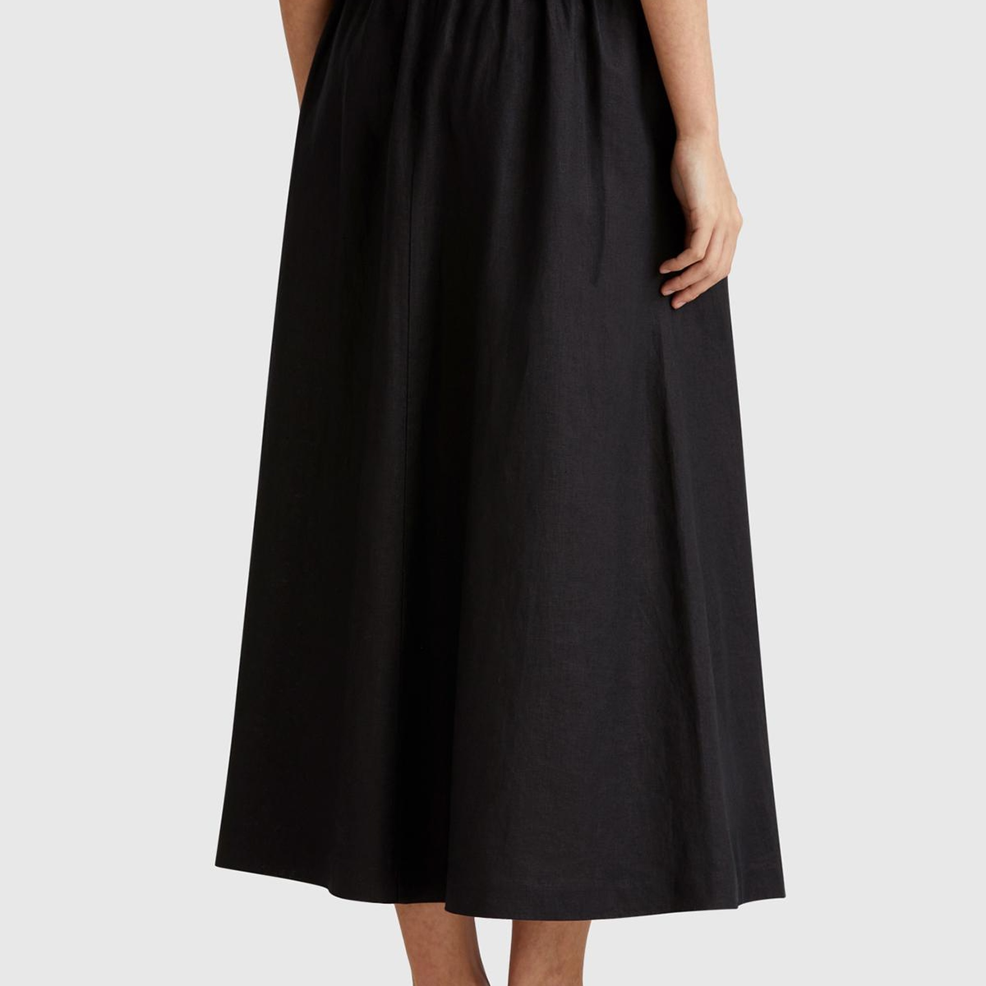 Kadın Siyah %100 Keten Arka Beli Lastikli Pileli Uzun Etek