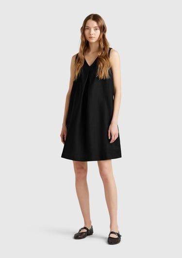  Kadın Siyah %100 Keten Yanı Fermuarlı A Kesim V Yaka Kısa Elbise