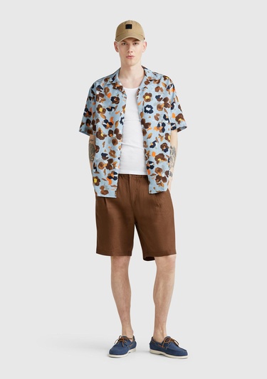  Erkek Kahverengi %100 Keten Büzgü İpli Düğmeli Pile Detaylı Bermuda Şort