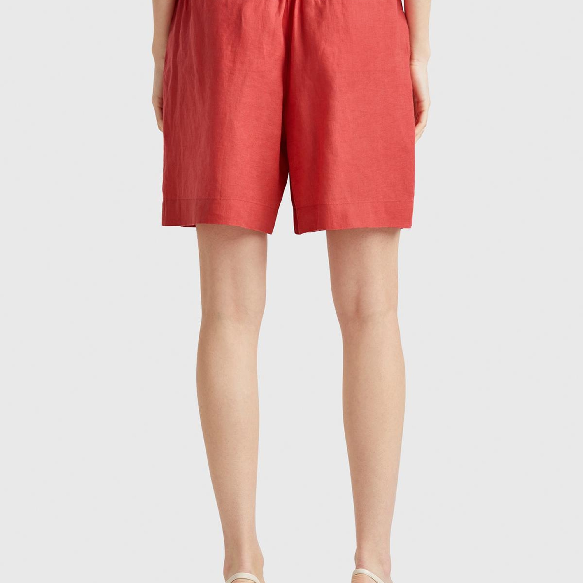 Kadın Mercan %100 Keten Arka Beli Lastikli Pileli Relax Fit Bermuda Şort