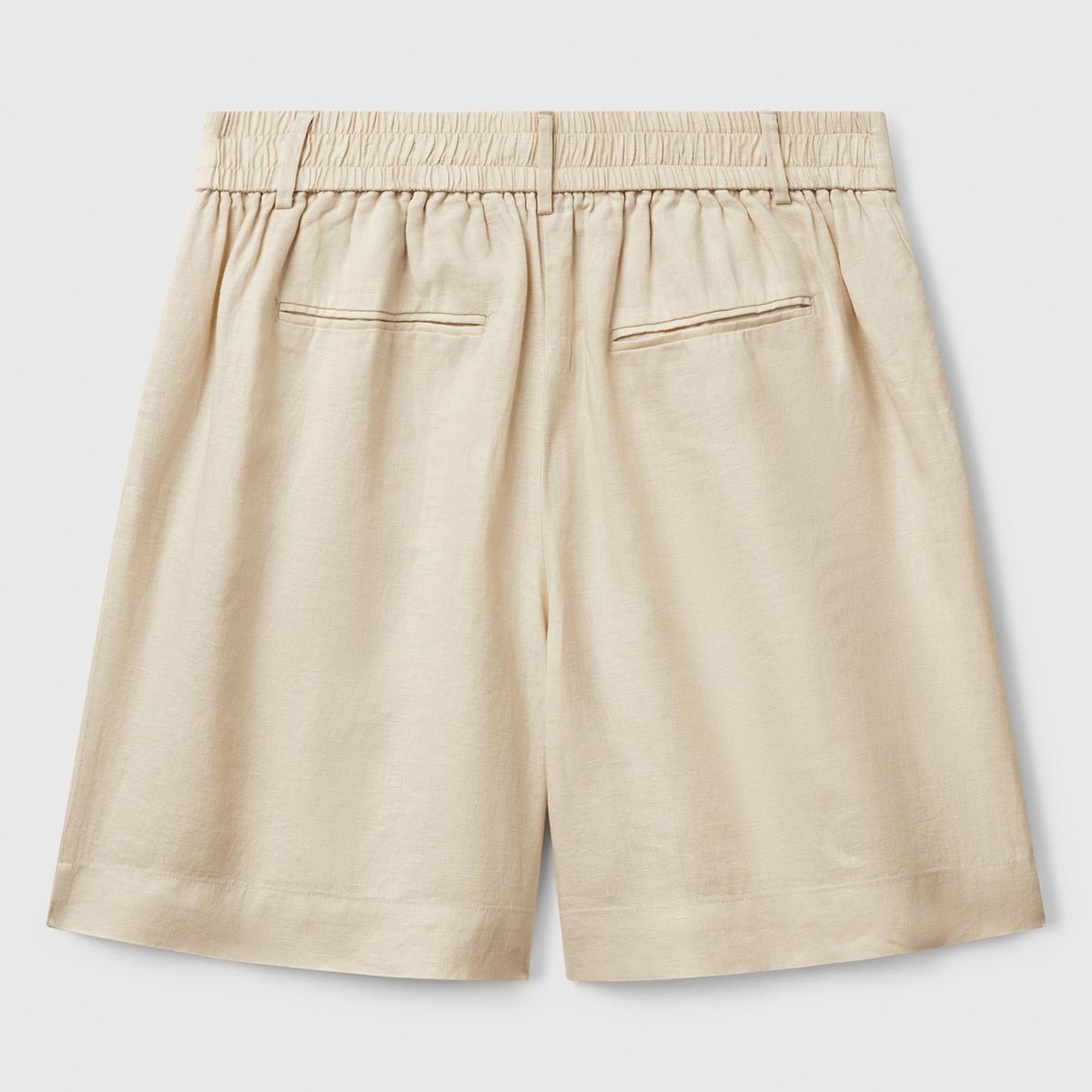 Kadın Taş Rengi %100 Keten Arka Beli Lastikli Pileli Relax Fit Bermuda Şort