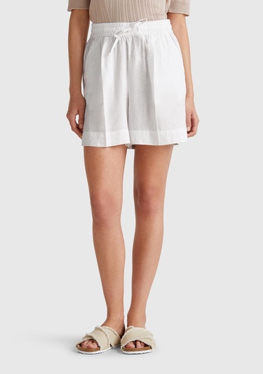  Kadın Beyaz %100 Keten Büzgü İpli Cepli Bermuda Şort