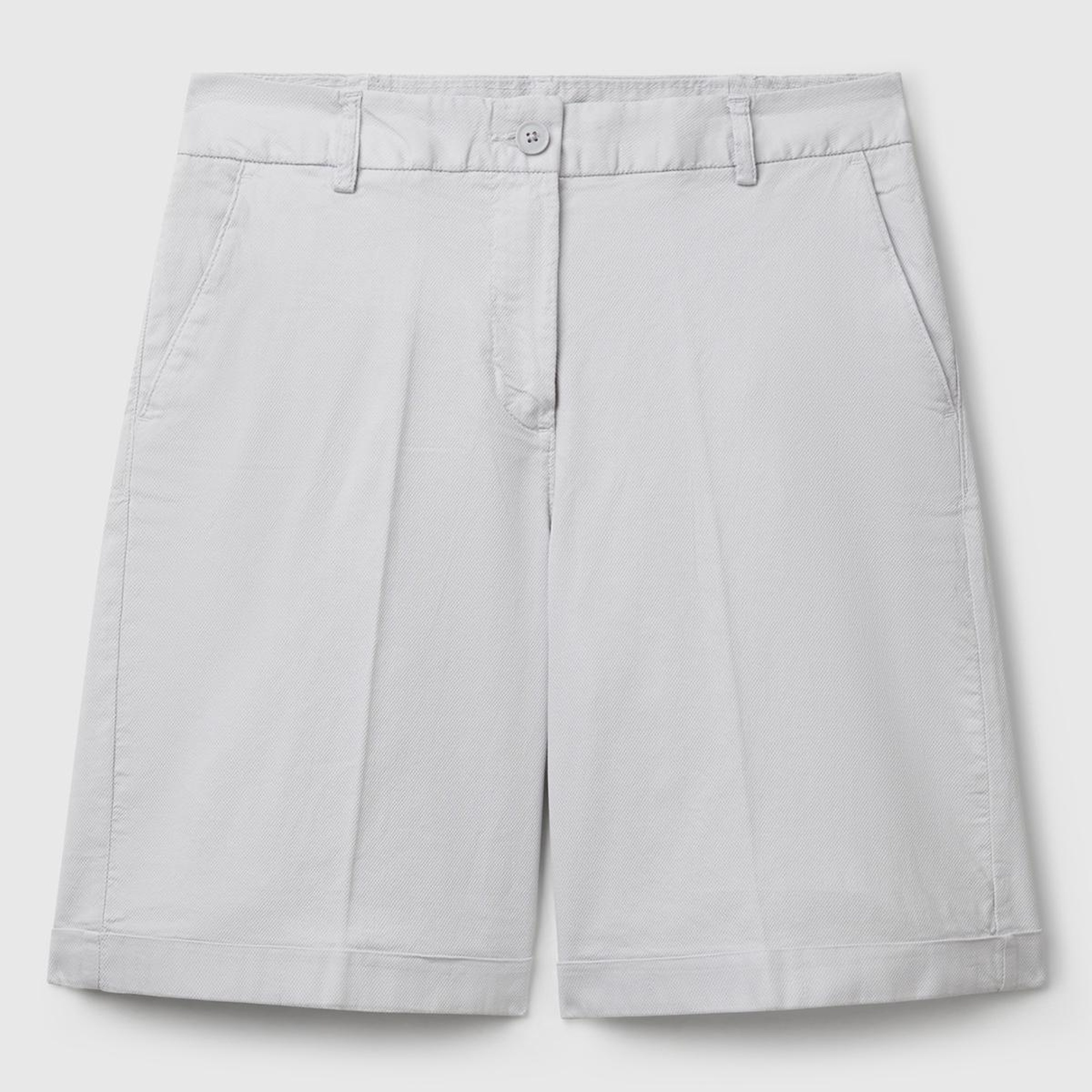 Kadın Gri Pamuk Karışımlı Önü Düğmeli Regular Fit Bermuda Şort