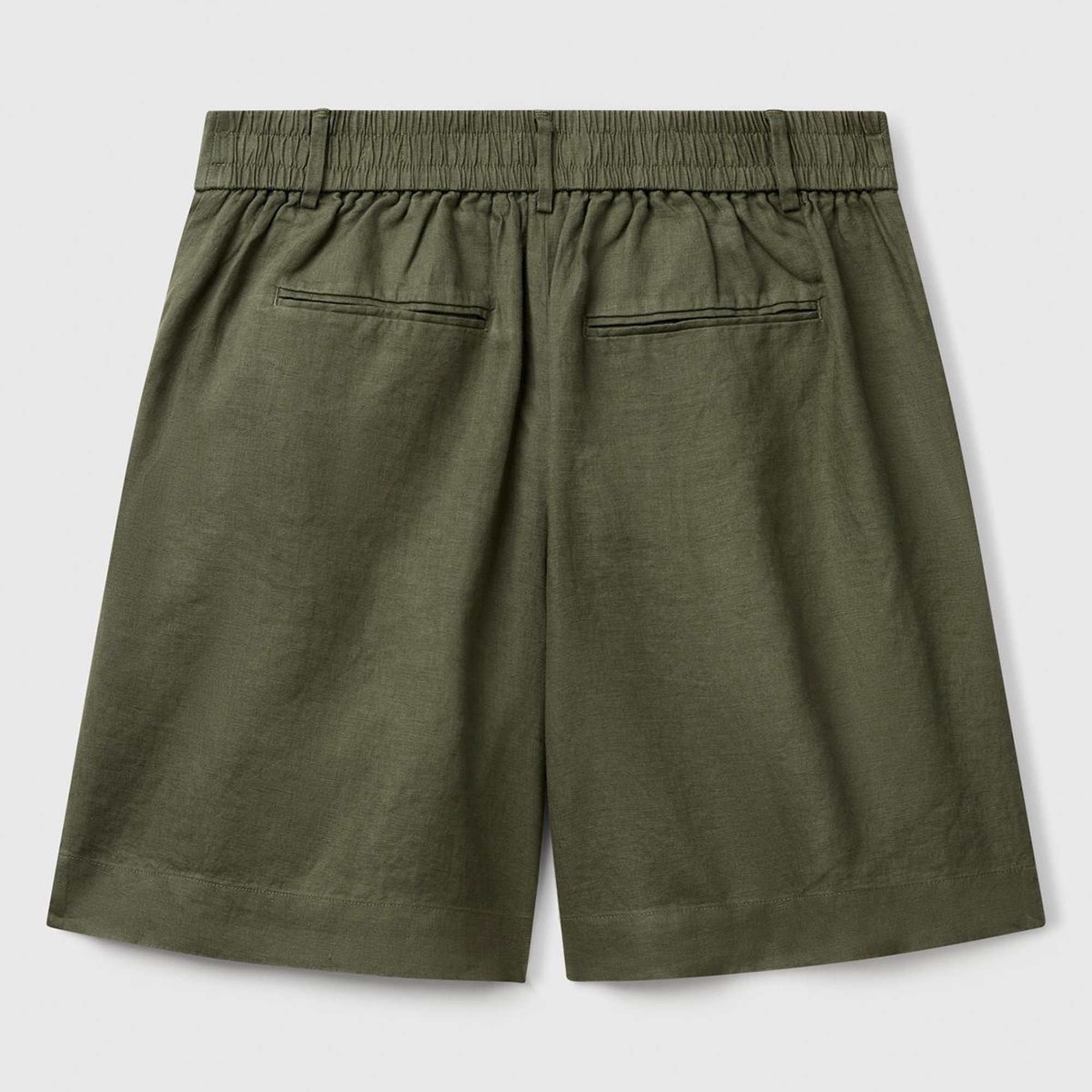 Kadın Haki %100 Keten Arka Beli Lastikli Pileli Relax Fit Bermuda Şort