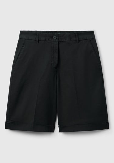  Kadın Siyah Pamuk Karışımlı Önü Düğmeli Regular Fit Bermuda Şort