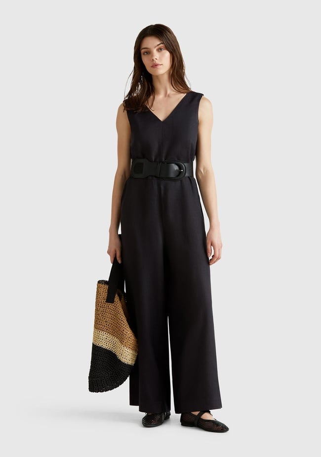  Kadın Siyah %100 Keten Kuşaklı Bedeni Oturan Wide Leg V Yaka Tulum