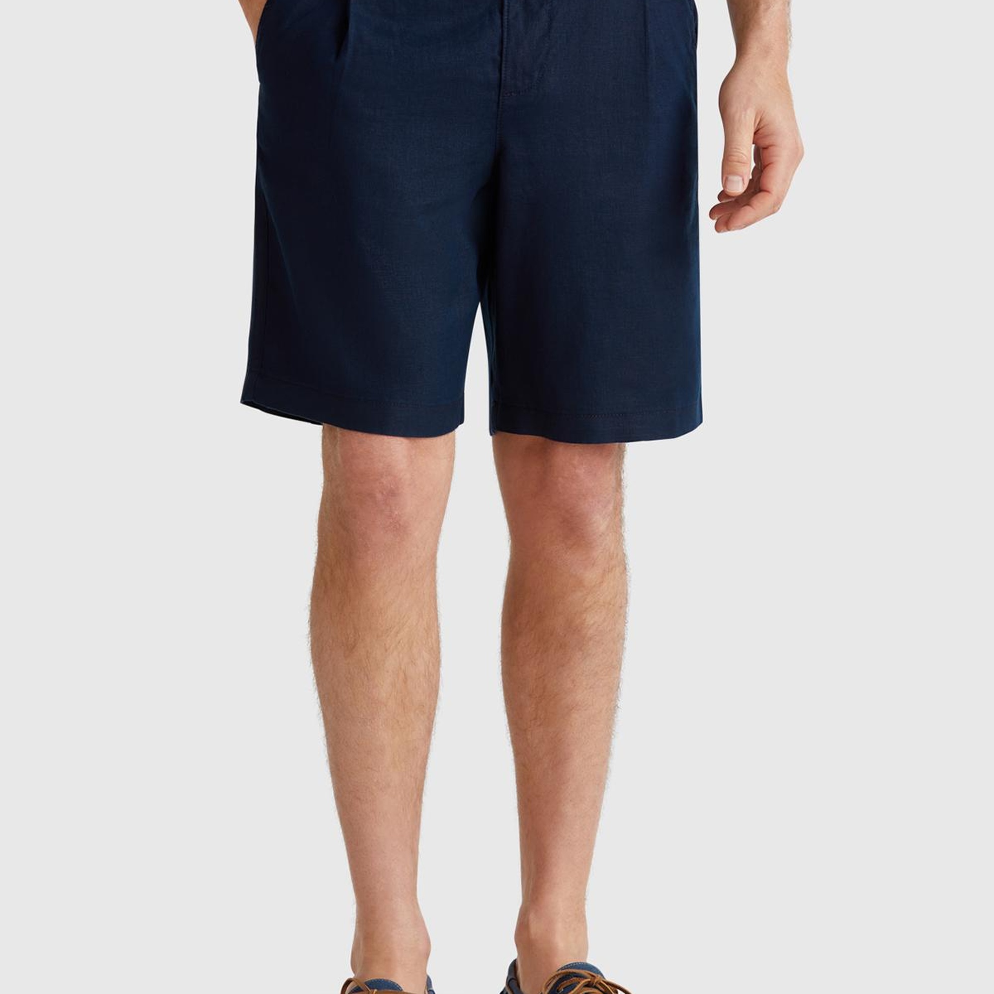 Erkek Lacivert %100 Keten Büzgü İpli Düğmeli Pile Detaylı Bermuda Şort