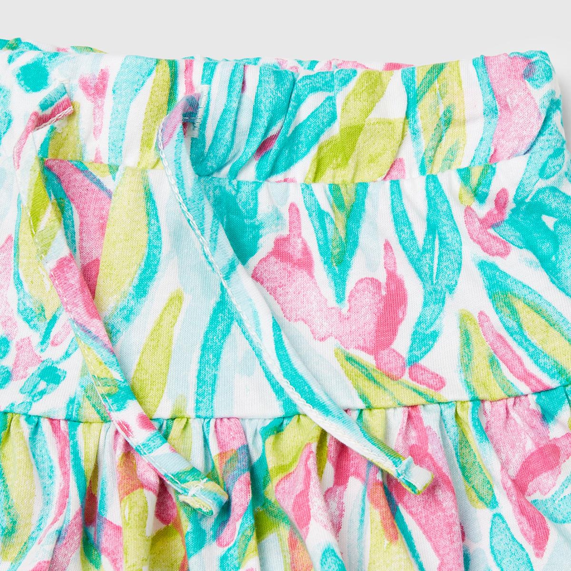 Kız Çocuk Yeşil Desenli Büzgü İpli Etek Ucu Pileli Şort