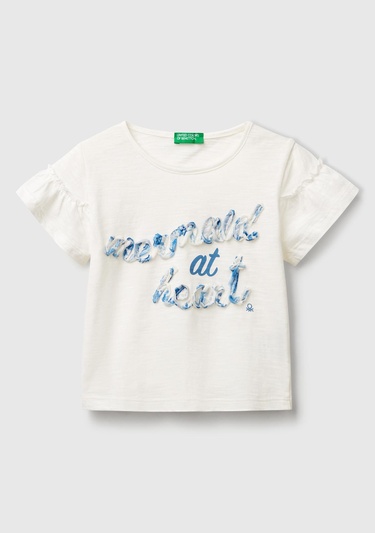  Kız Çocuk Beyaz Önü Baskılı Kolu Fırfırlı Boxy Fit T-Shirt