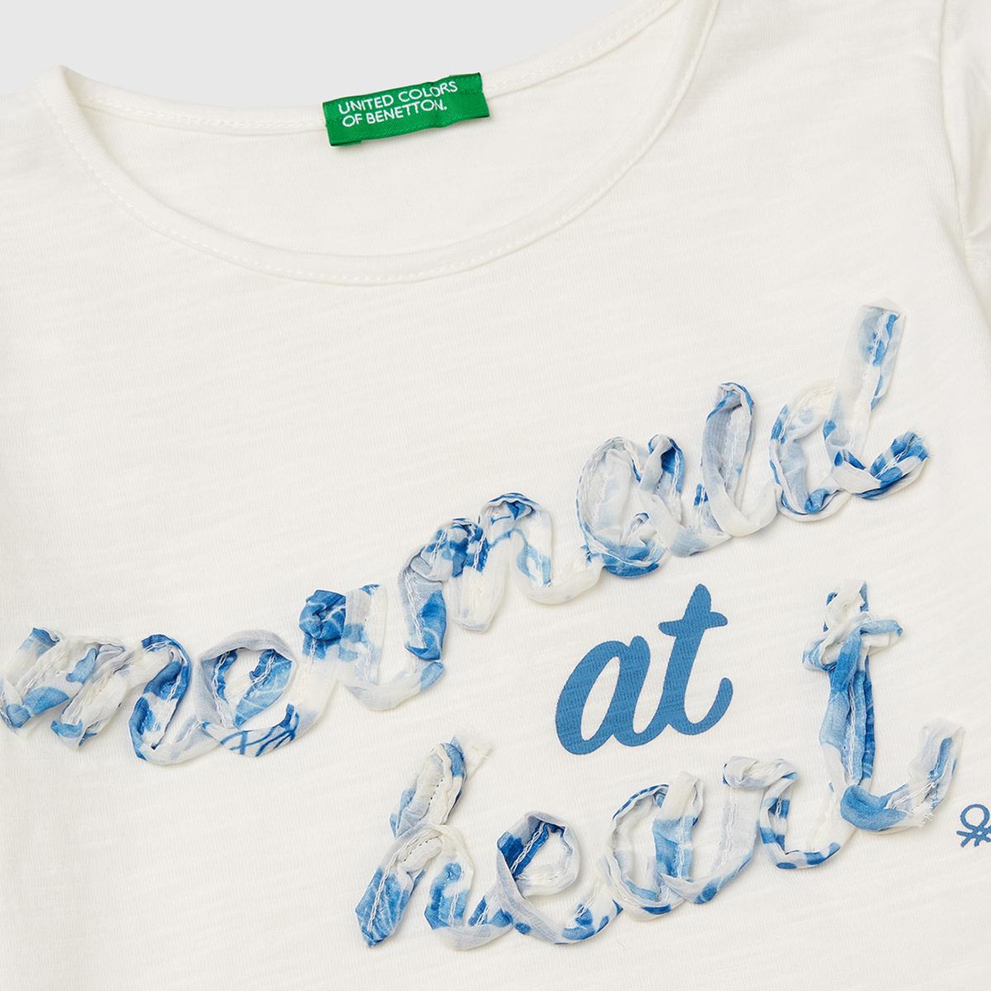 Kız Çocuk Beyaz Önü Baskılı Kolu Fırfırlı Boxy Fit T-Shirt