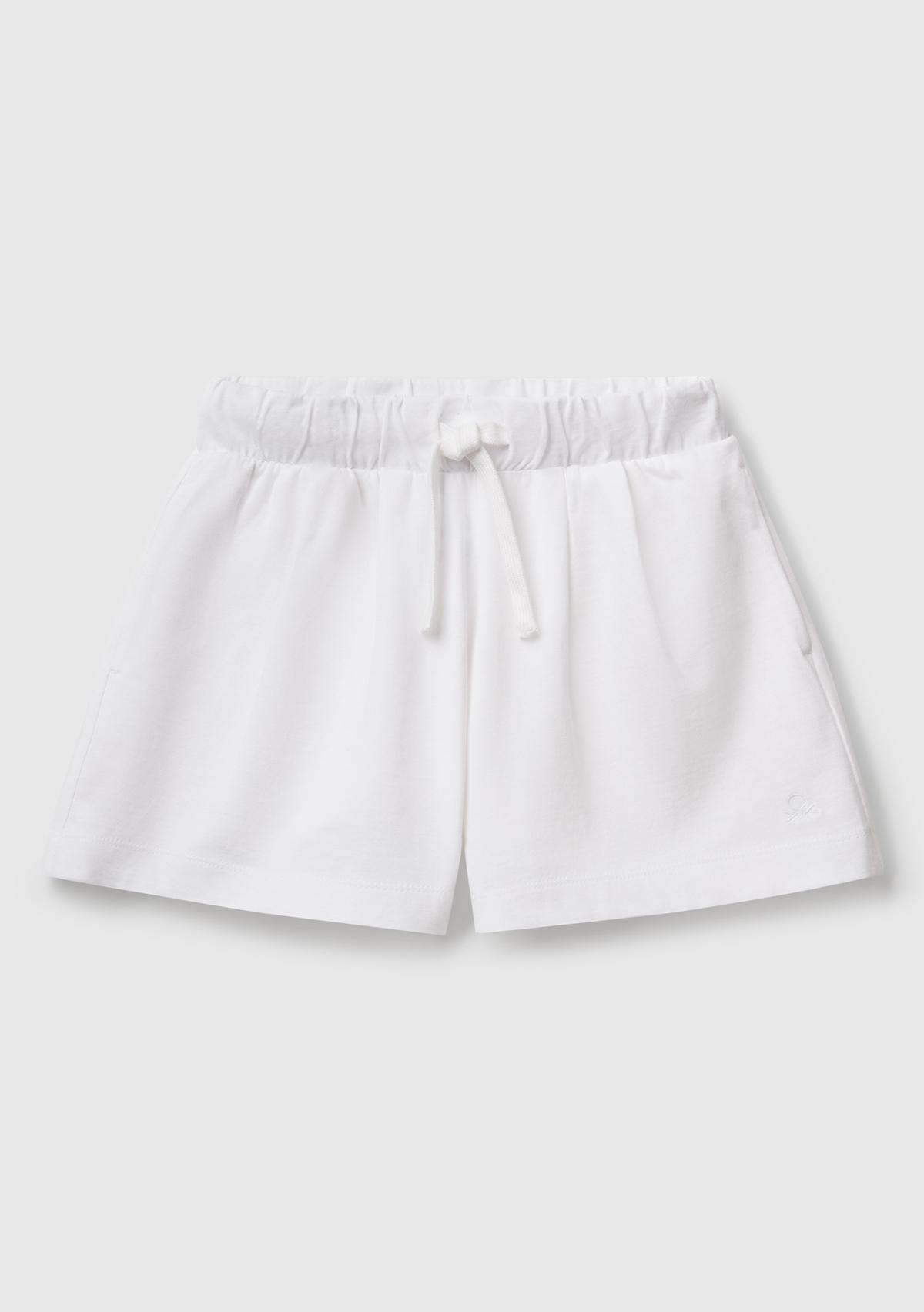  Kız Çocuk Beyaz Logo İşlemeli Beli İpli Şort