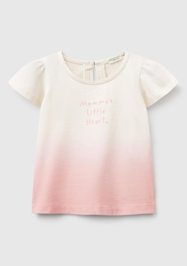  Bebek Pembe Renk Geçişli Önü Baskılı Kolu Fırfırlı Bisiklet Yaka T-Shirt