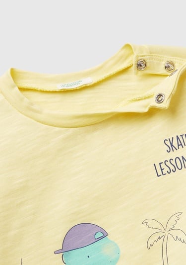  Bebek Sarı Önü Baskılı Omzu Çıtçıtlı Manşet Detaylı T-Shirt