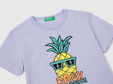  Erkek Çocuk Mor Ananas Bakılı T-Shirt