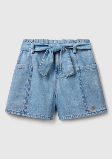  Kız Çocuk Denim Kuşaklı Beli Büzgülü Logolu Yan Cepli Denim Bermuda Şort