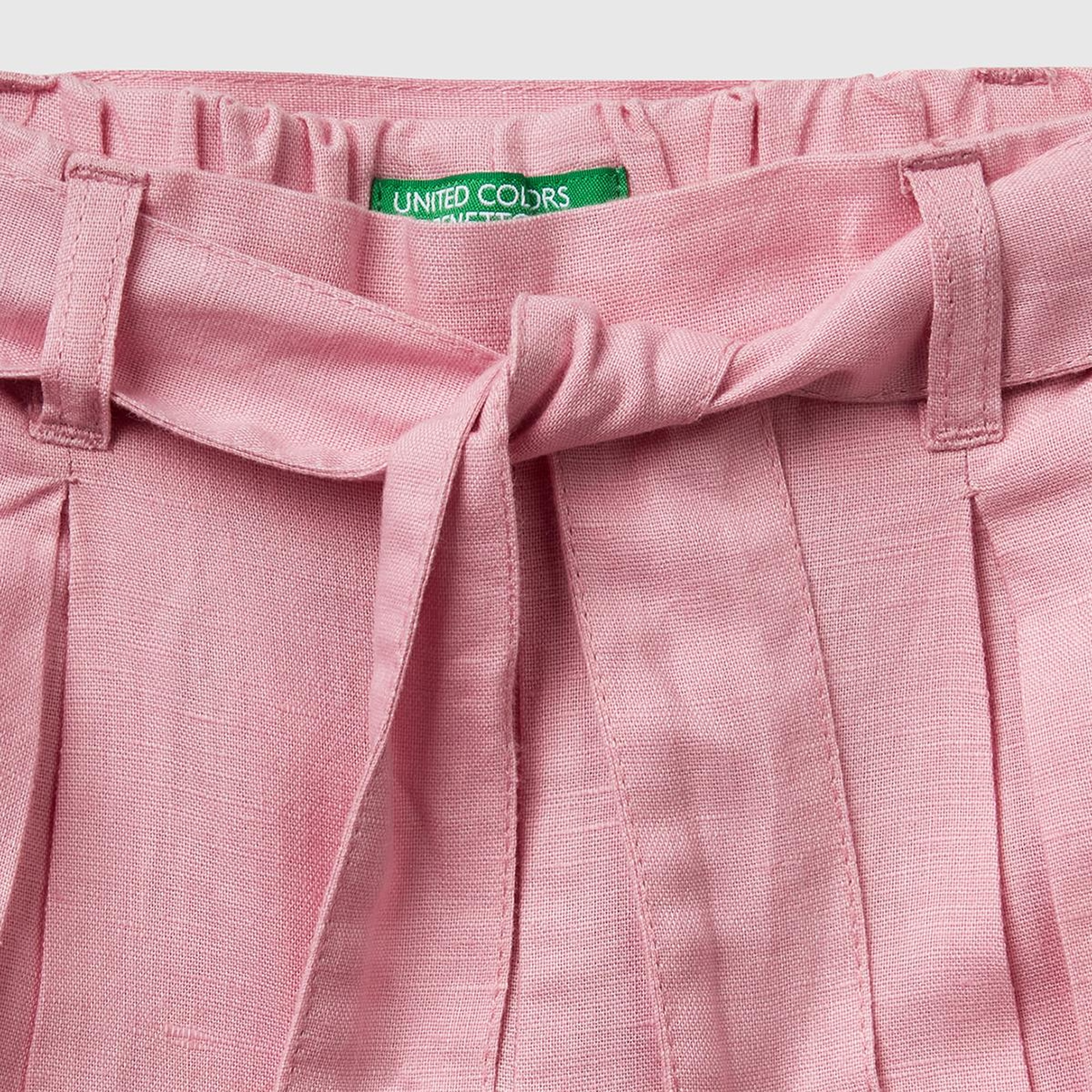 Kız Çocuk Pembe Keten Karışımlı Beli Lastikli Kuşaklı Pileli Bermuda Şort