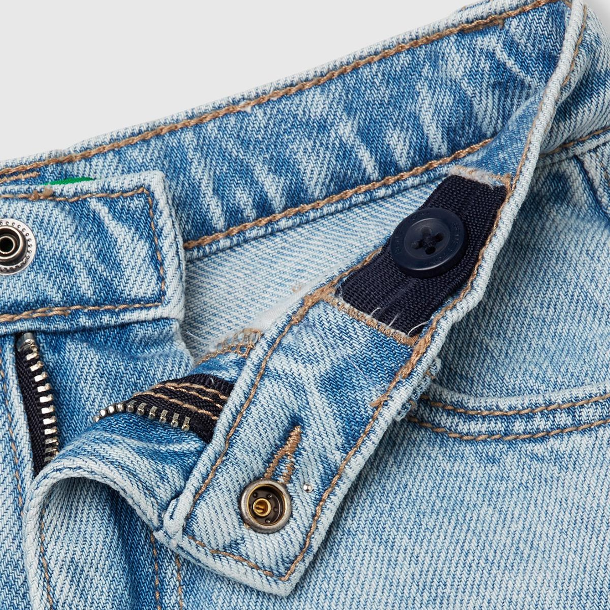 Kız Çocuk Denim Makrome Çiçek Aplikeli Logo İşlemeli Regular Fit Şort