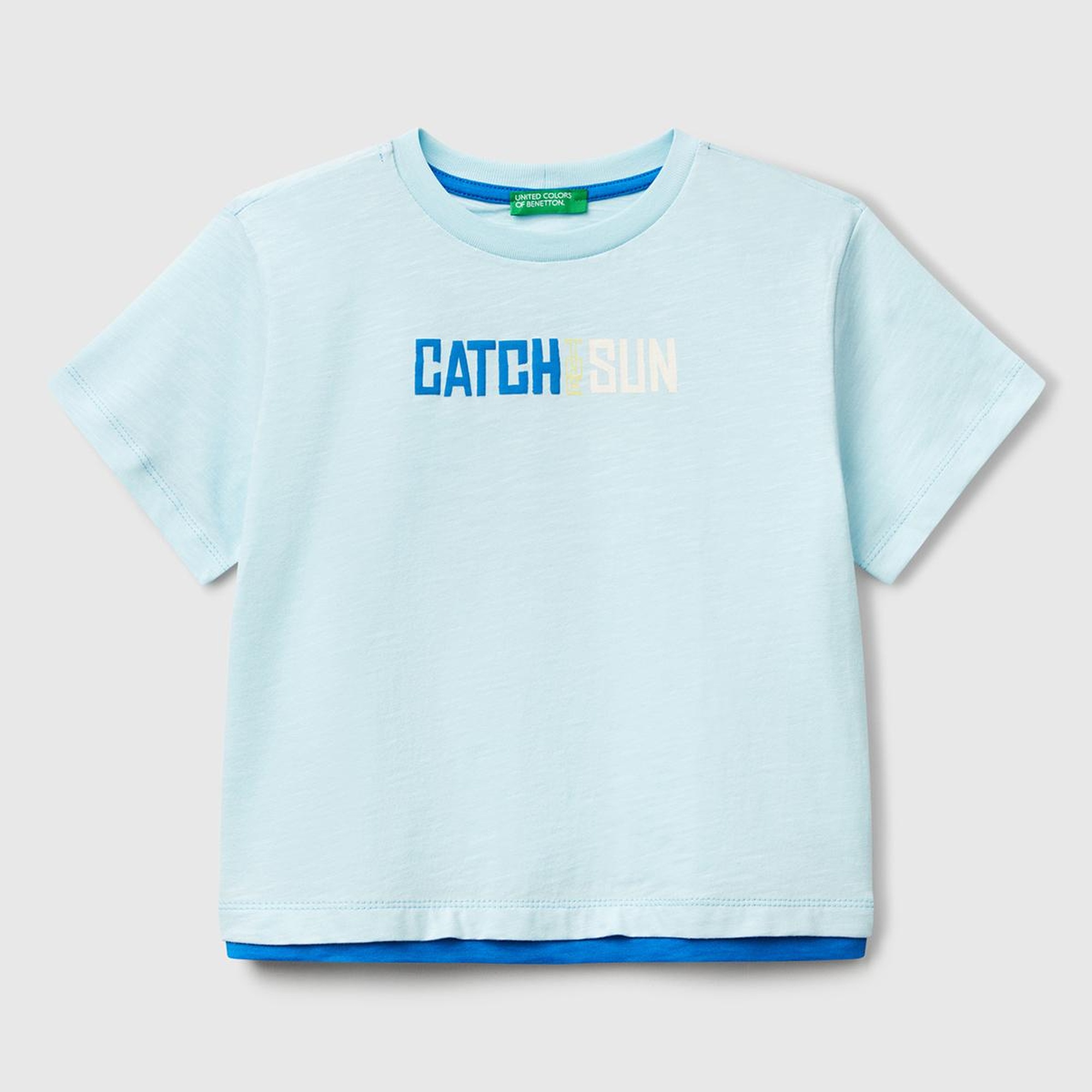 Erkek Çocuk Turkuaz Önü ve Arkası Baskılı Kabartmalı Kontrast Renkli T-Shirt