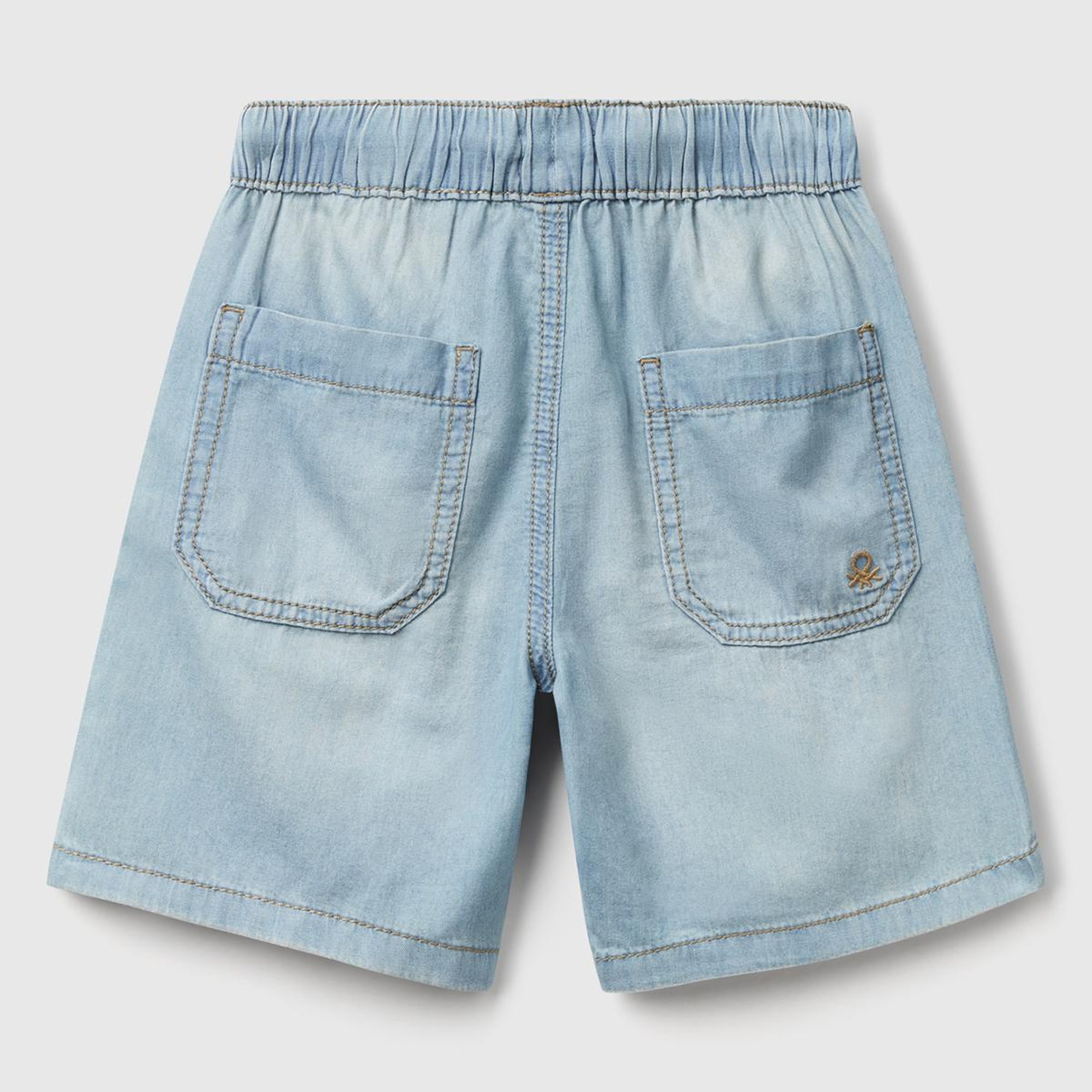 Erkek Çocuk Açık Denim Arka Cebi Logo İşlemeli Büzgü İpli Denim Bermuda Şort