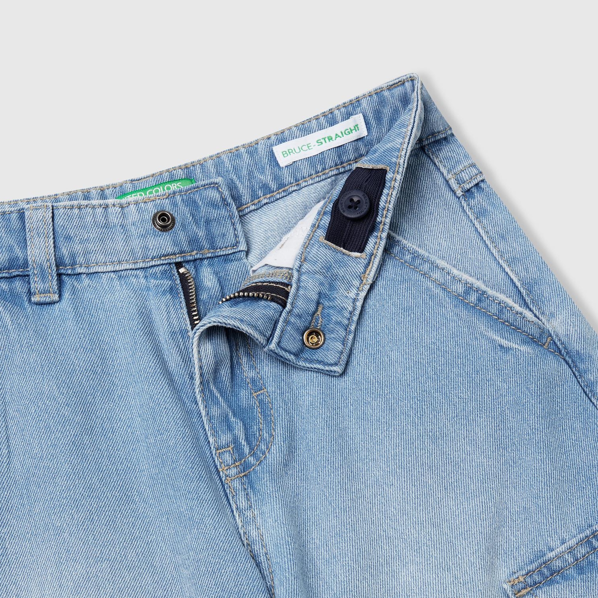 Erkek Çocuk Açık Denim Logo İşlemeli Büyük Yan Cep Detaylı Denim Bermuda Şort