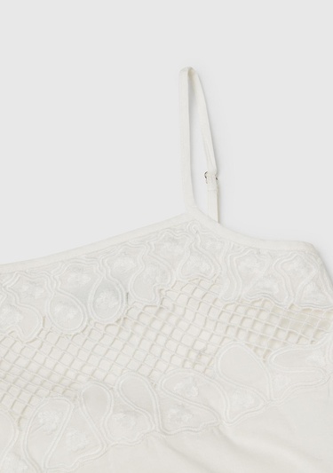  Kız Çocuk Beyaz Üstü İşleme Detaylı Pileli Ayarlanabilir Omuz Askılı Elbise