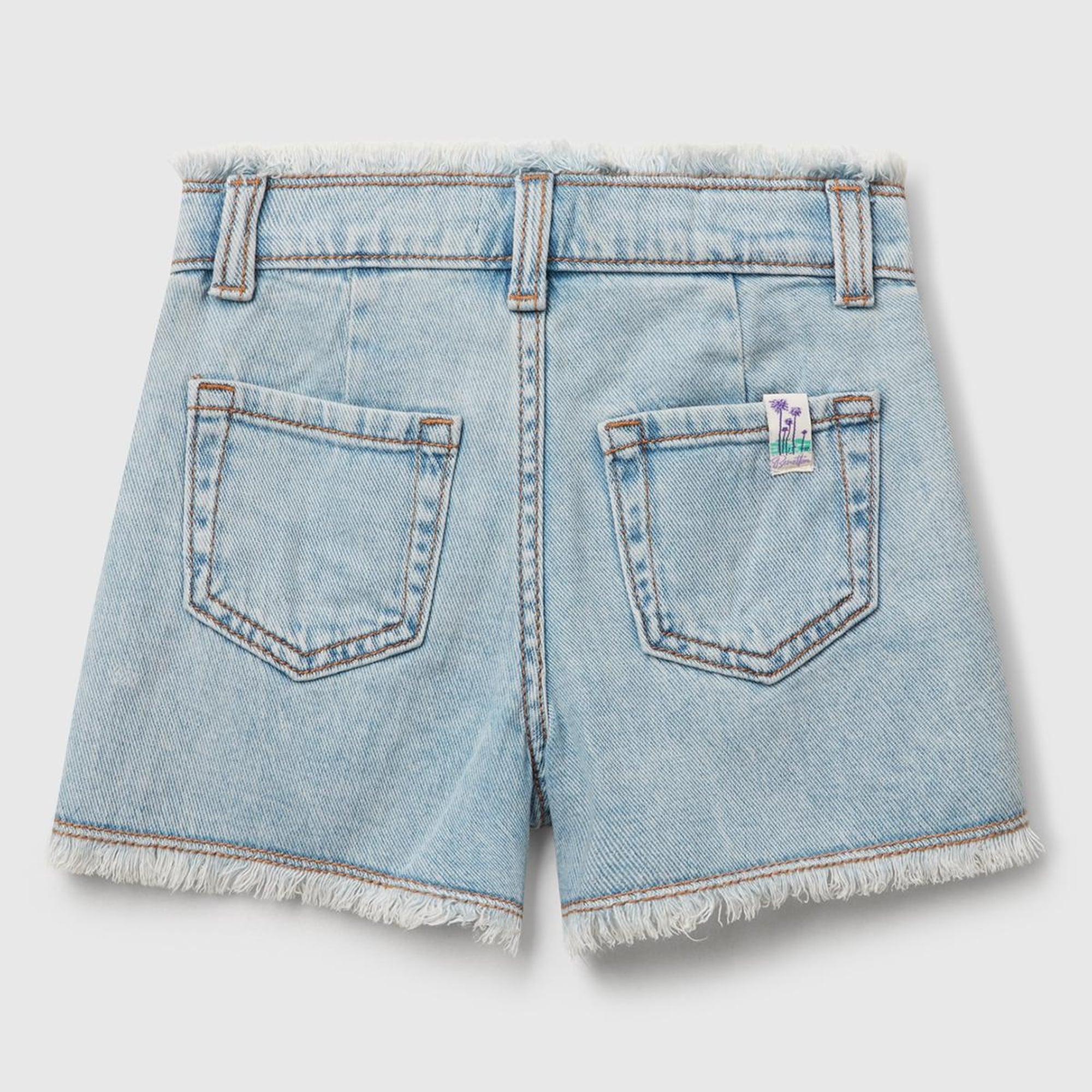 Kız Çocuk Açık Denim Arka Cebi Logo Etiketli Beli Lastikli Denim Şort