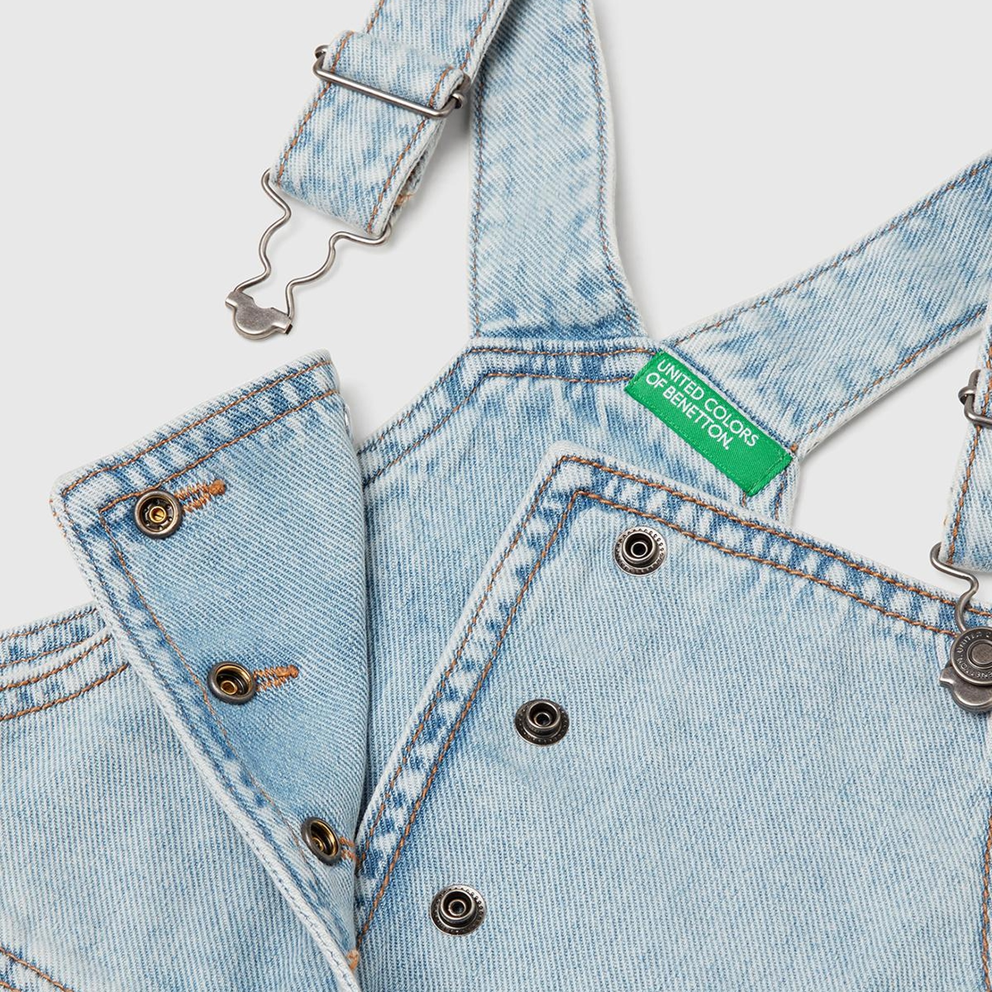 Kız Çocuk Açık Denim Taş Yıkama Pileli Ayarlanabilir Askılı Denim Salopet