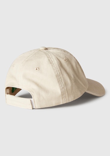  Erkek Çocuk Beyaz Yırtıklı Eskitilmiş Efektli Nakış İşlemeli Kep Şapka