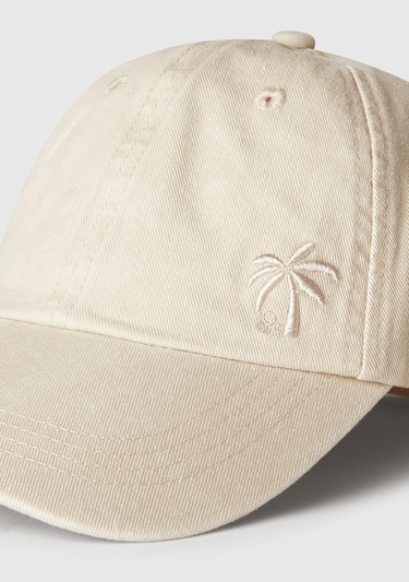  Erkek Çocuk Beyaz Yırtıklı Eskitilmiş Efektli Nakış İşlemeli Kep Şapka