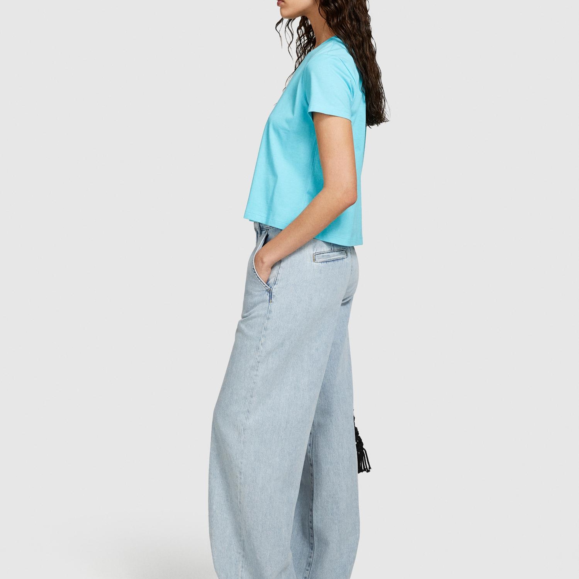 Kadın Açık Mavi %100 Pamuk Yuvarlak Yakalı T-Shirt